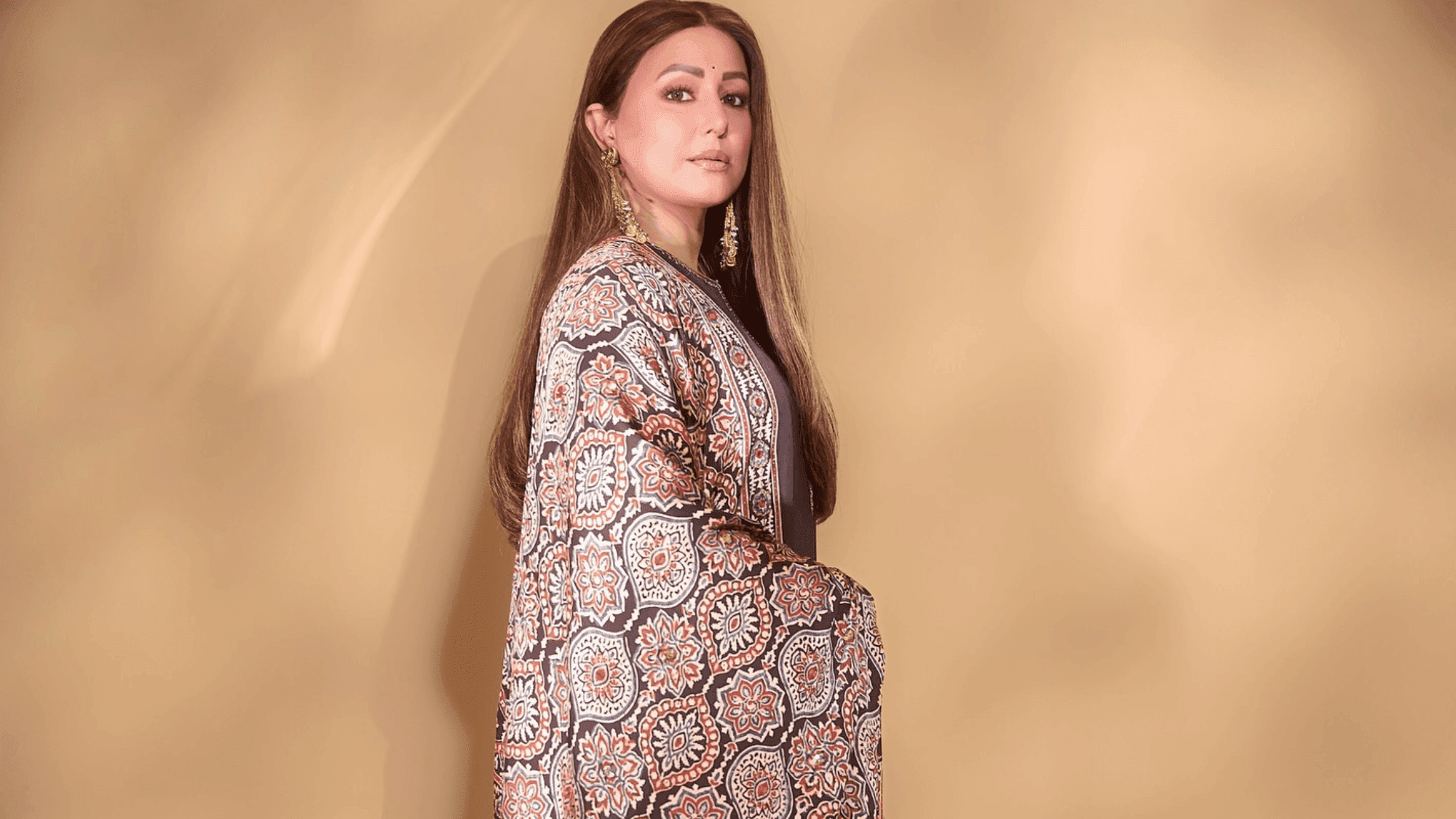 Hina Khan Profile