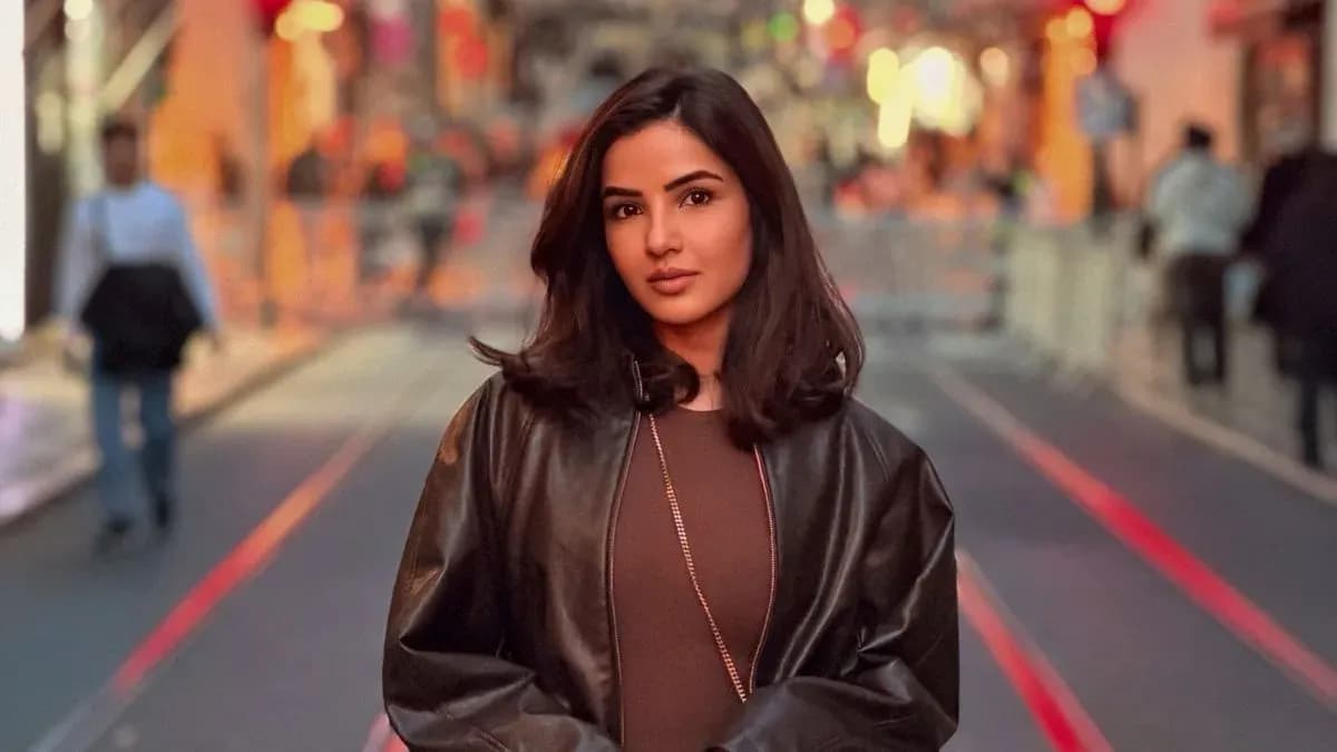 Jasmin Bhasin Hits Back at Questions About Marriage With Aly