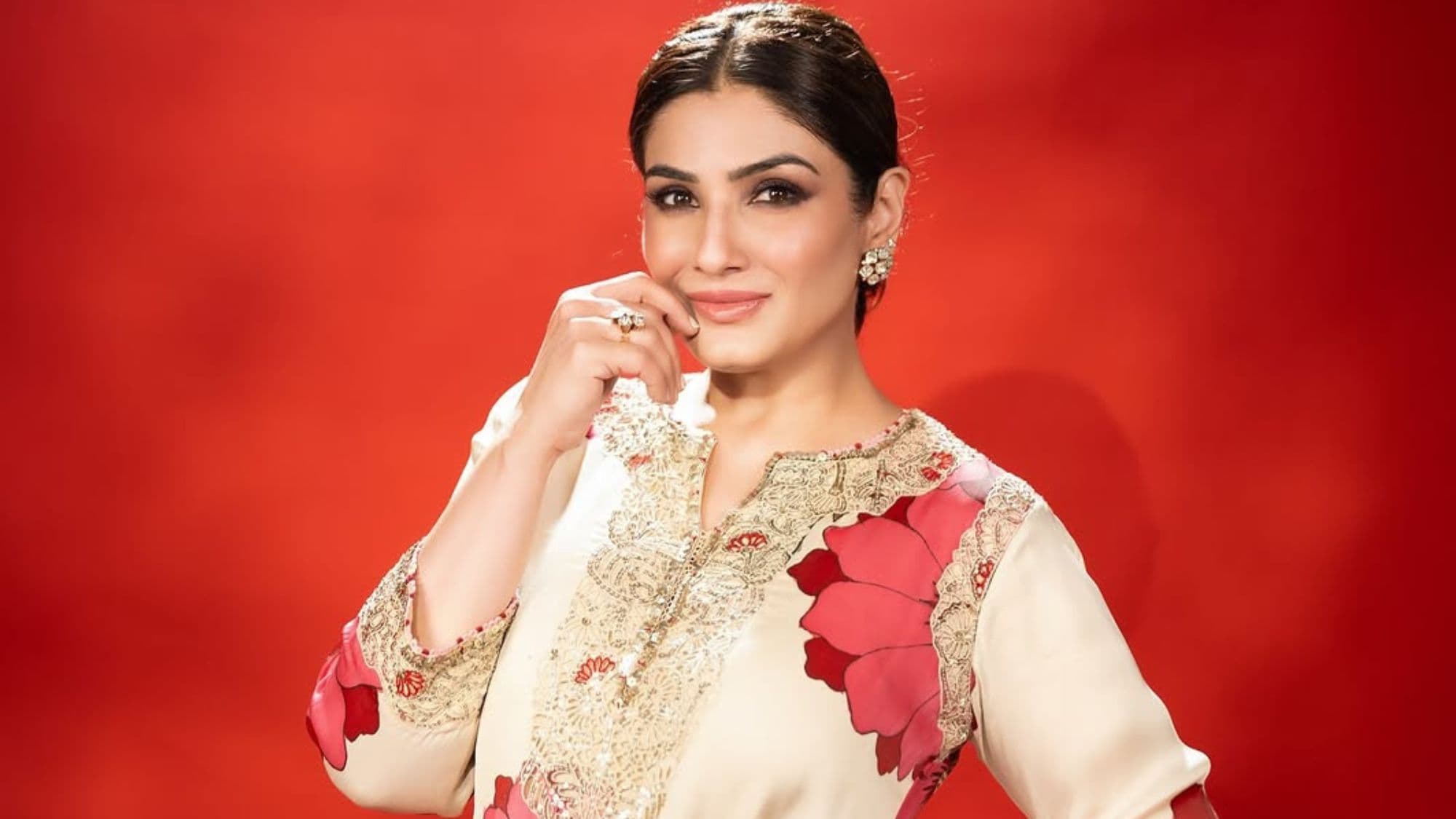 Raveena Tandon’s Mother Robbed of ₹25 Lakh Jewellery, Accused Held
