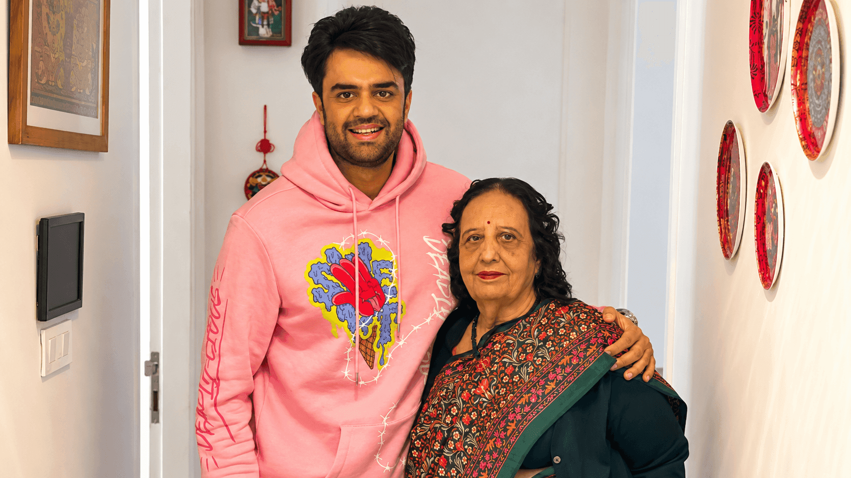 Maniesh Paul Profile