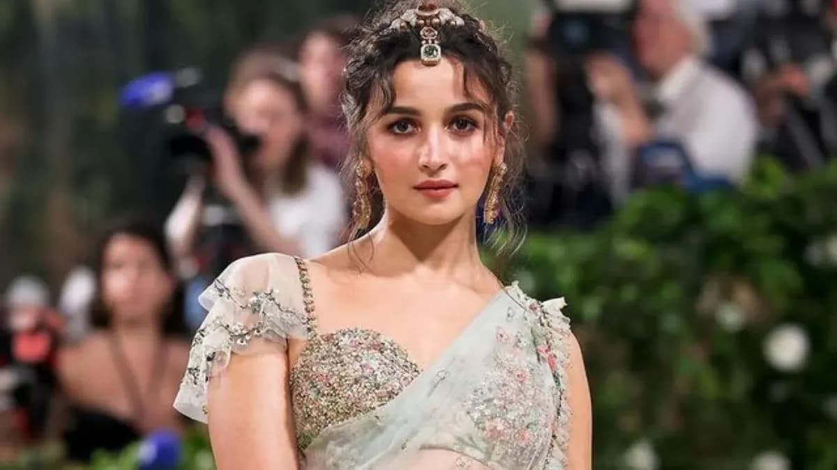 alia-bhatt-bafta-awards-1771336370642.webp